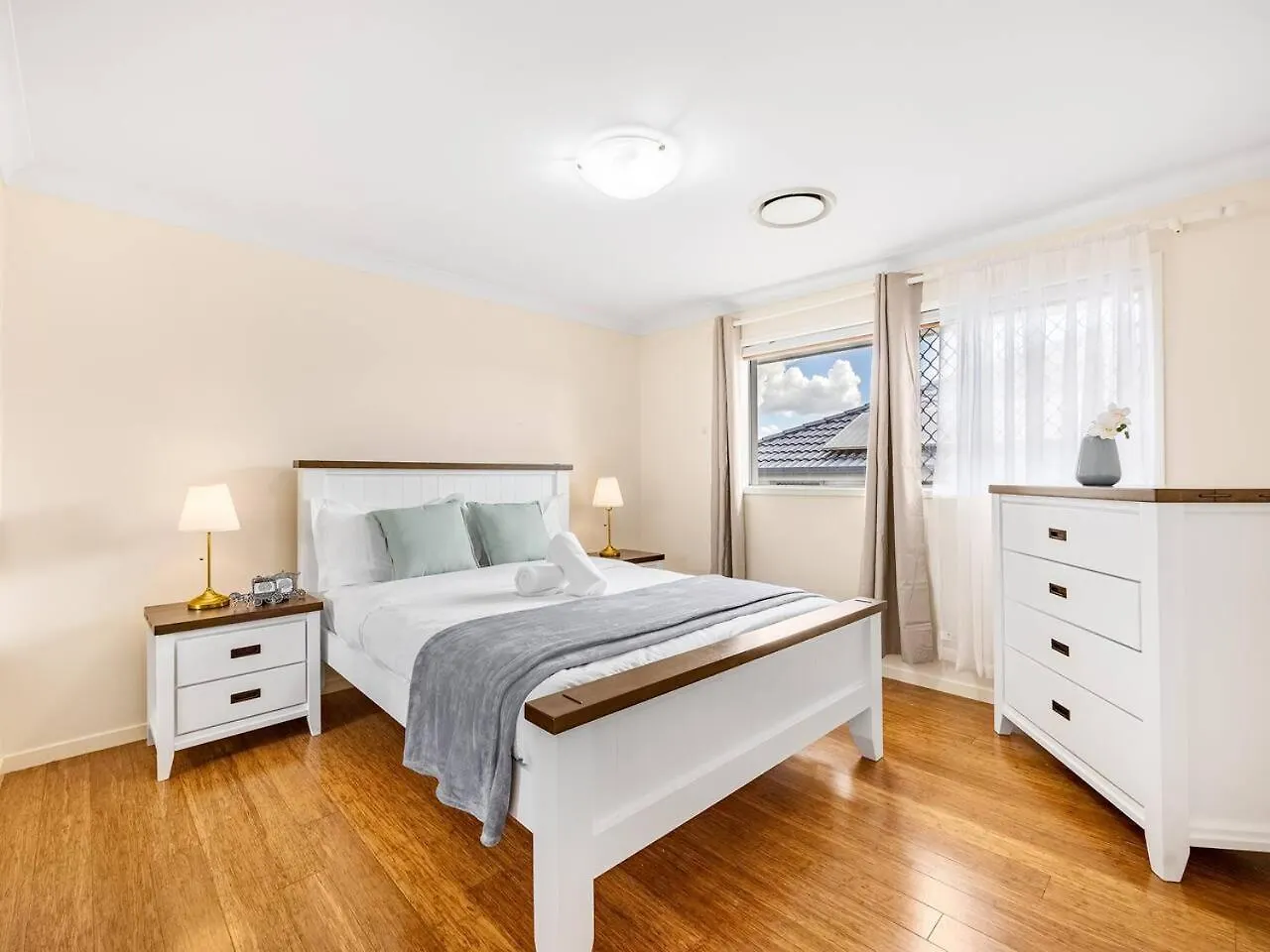 Spacious Central Located Family House At Sunnybank Brisbane 0*,  Australia